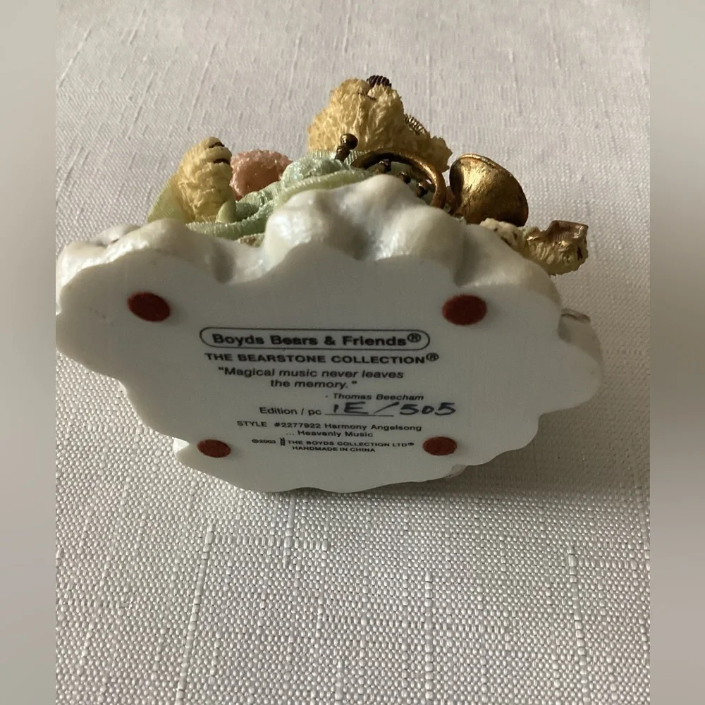 Boyd Bears Resin Figurine